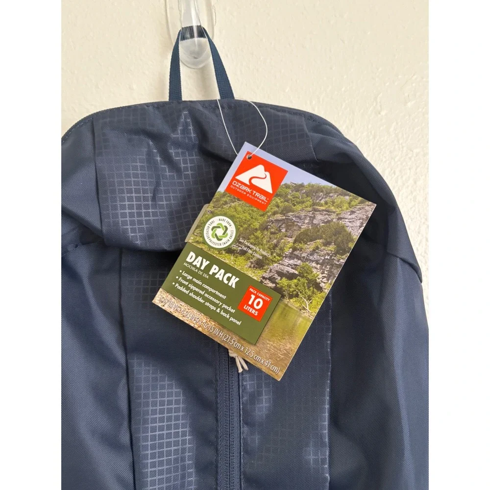 NWT Ozark Trail Day Pack 10L Navy Blue Hiking Backpack TB4160-10L-B